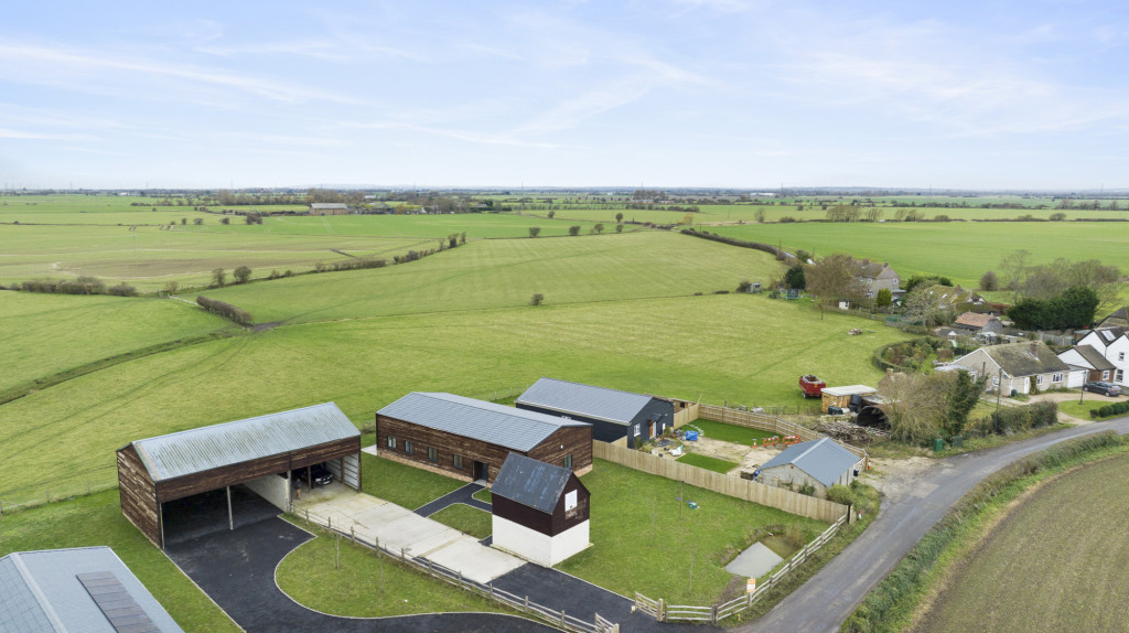 4 bed barn conversion for sale in School Lane, New Romney 11