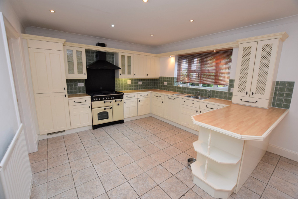 4 bed detached house for sale in Millstream Green, Ashford  - Property Image 8