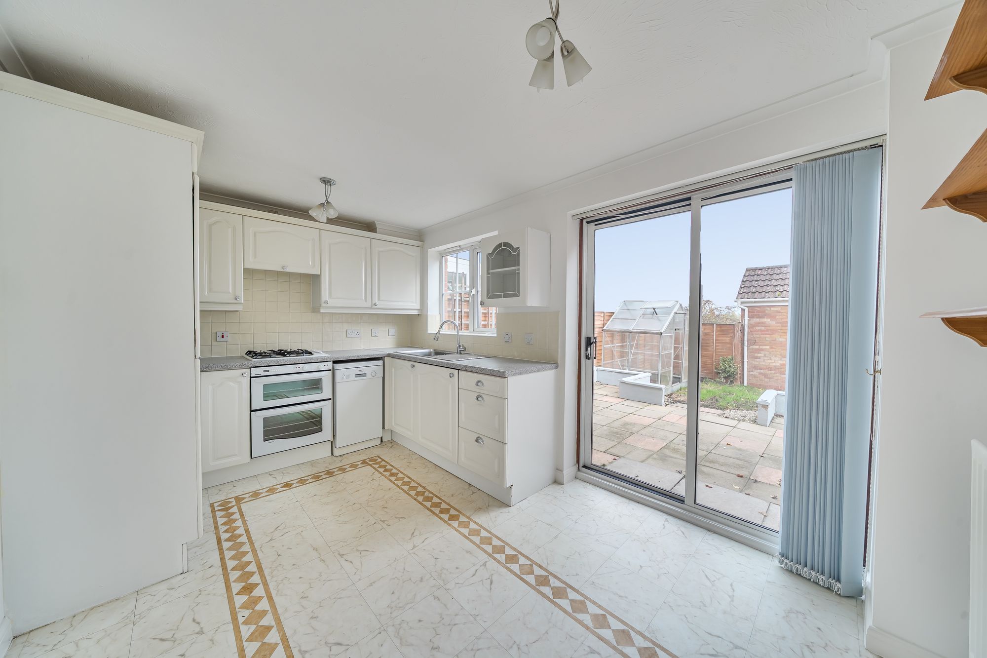 2 bed end of terrace house for sale in Wigeon Lane, Walton Cardiff, GL20  - Property Image 7