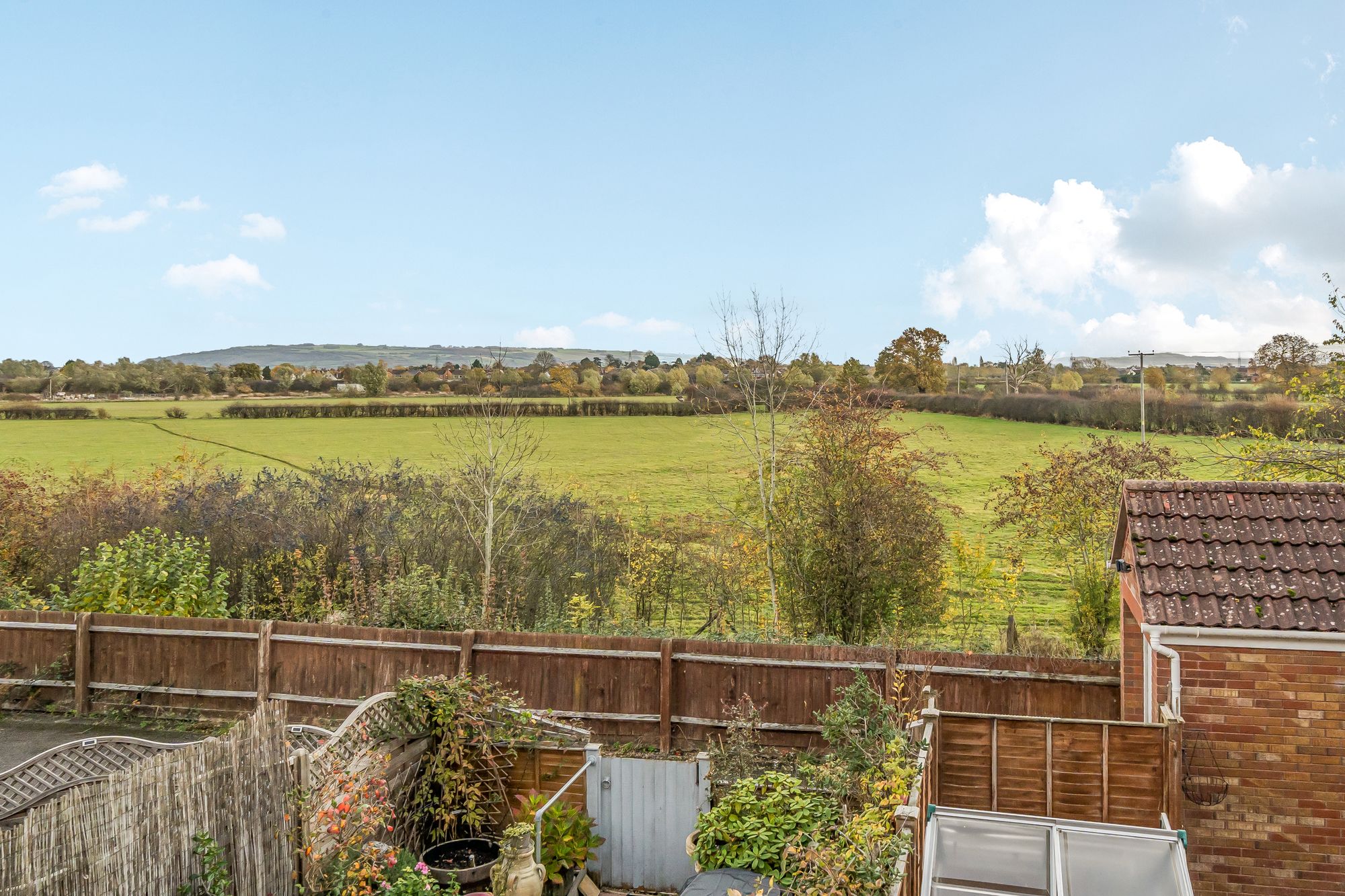 2 bed end of terrace house for sale in Wigeon Lane, Walton Cardiff, GL20  - Property Image 2