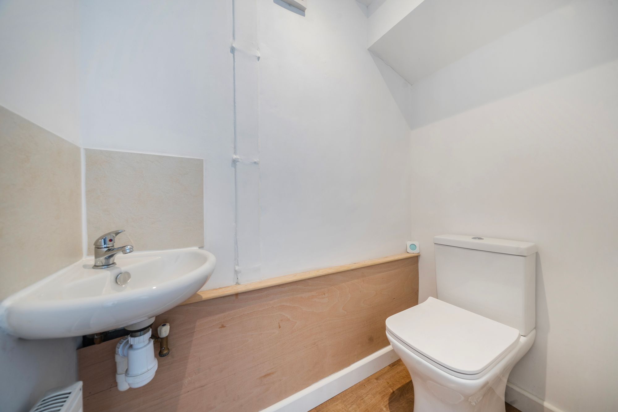 3 bed detached house for sale in York Road, Tewkesbury, GL20 6