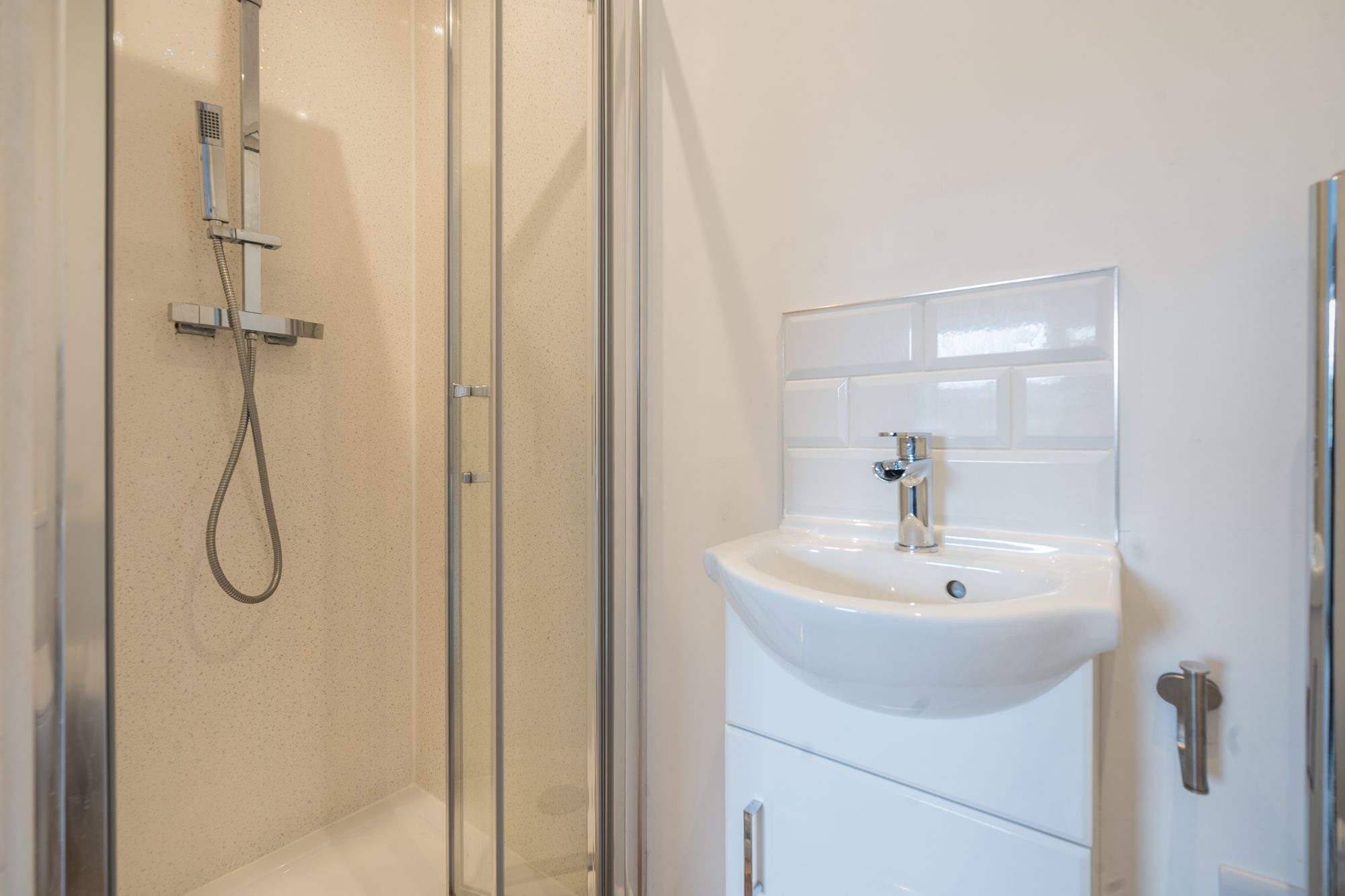 3 bed detached house for sale in York Road, Tewkesbury, GL20  - Property Image 9