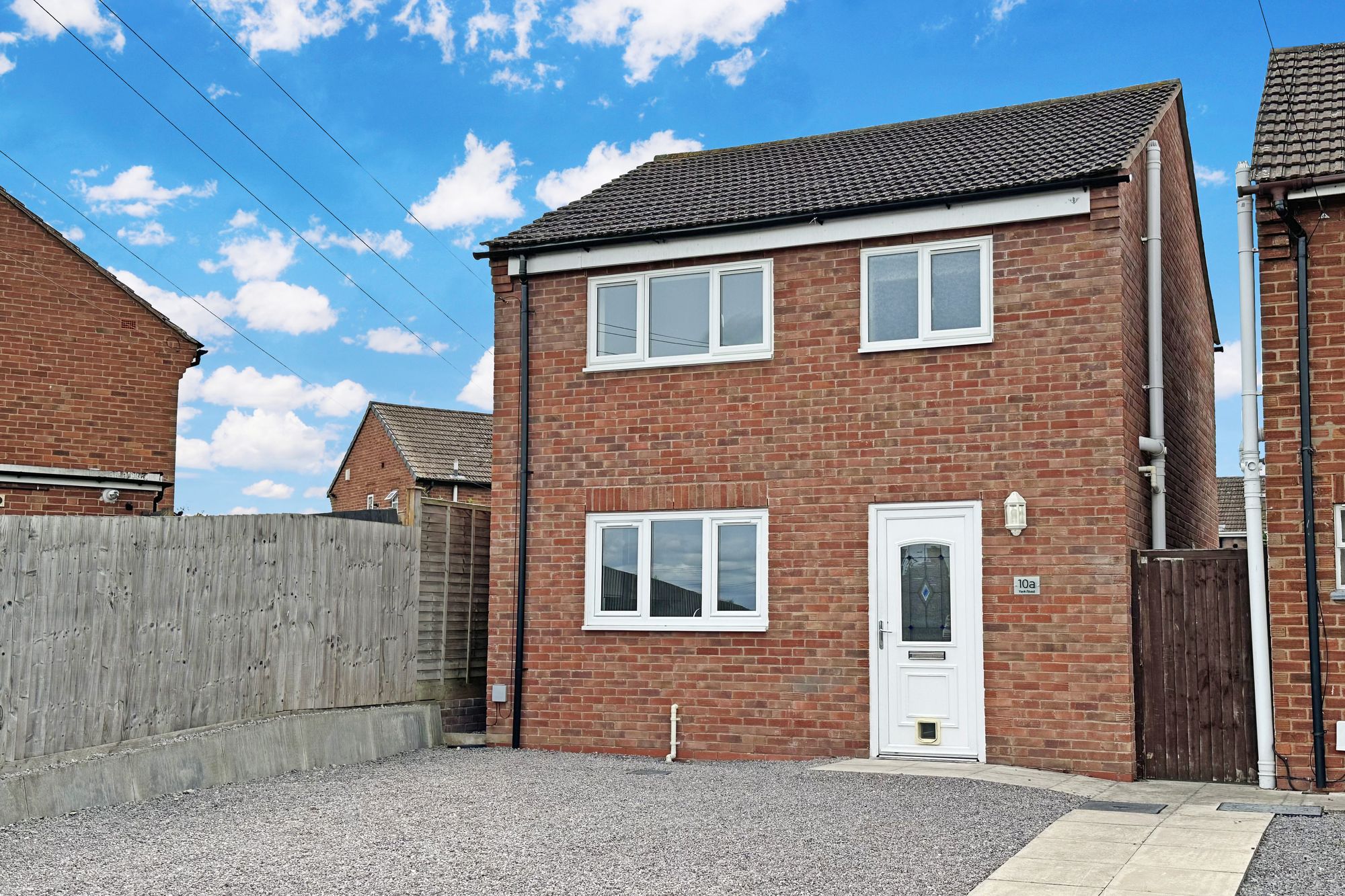 3 bed detached house for sale in York Road, Tewkesbury, GL20 - Property Image 1