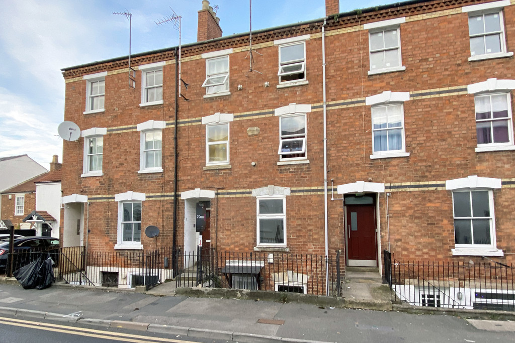 2 bed flat for sale in Parliament Street, Gloucester 0