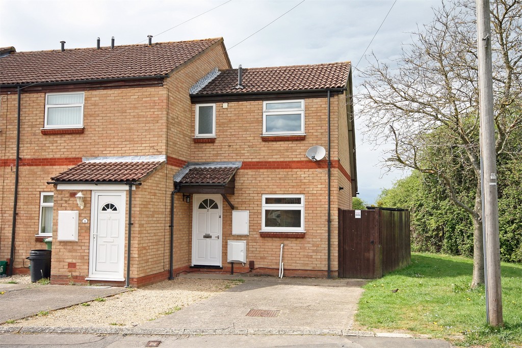 1 bed end of terrace house to rent in Chestnut Close, Gloucester  - Property Image 1