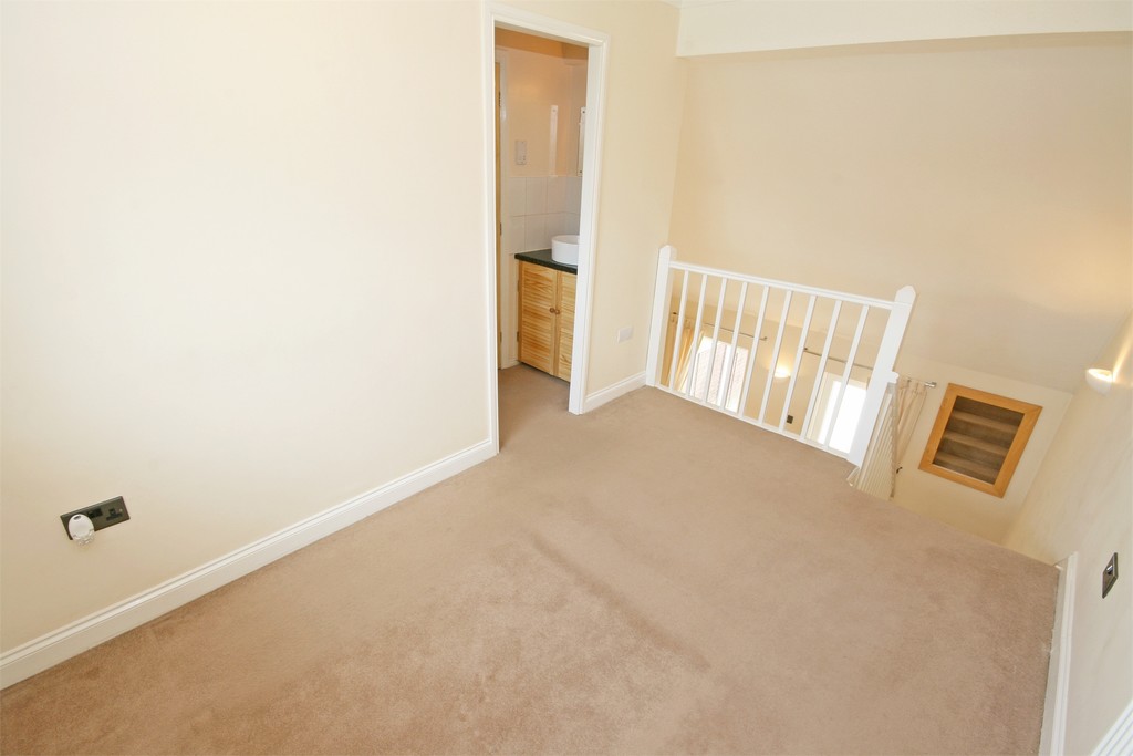 1 bed end of terrace house to rent in Chestnut Close, Gloucester  - Property Image 6