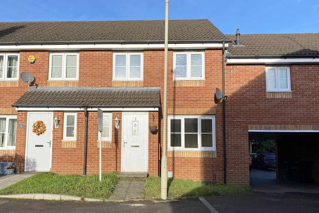 3 bed terraced house to rent in The Forge, Gloucester  - Property Image 1