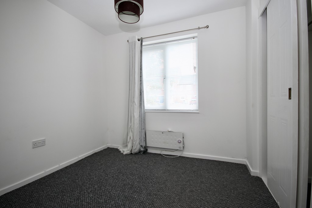 1 bed ground floor flat to rent in Overbury Road, Gloucester  - Property Image 5