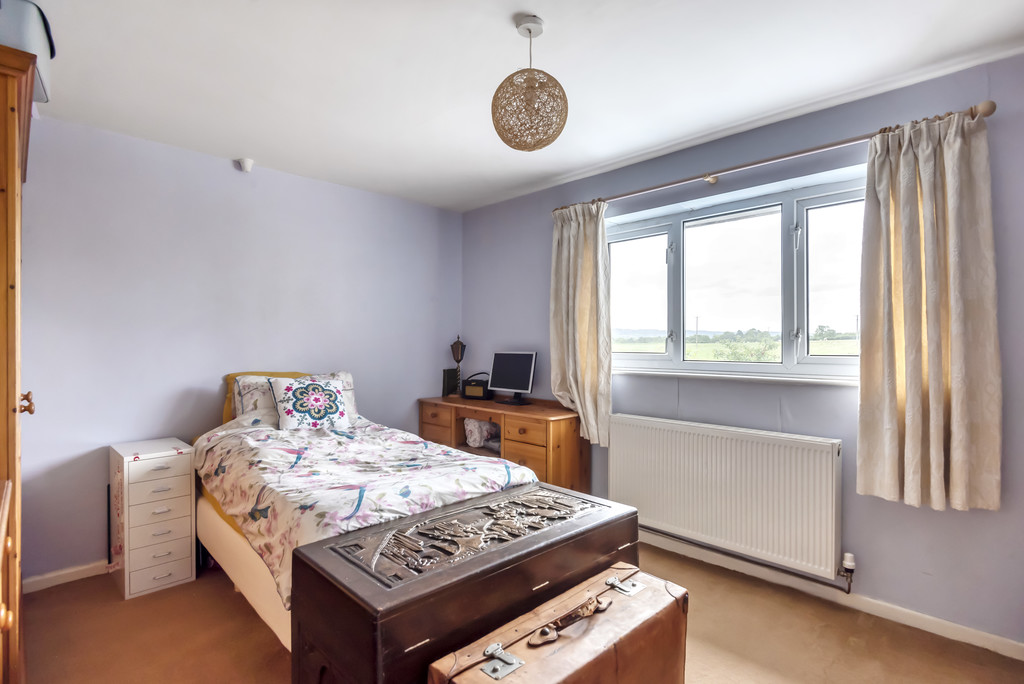 3 bed semi-detached house for sale in Hayden Green, Westerly Outskirts Of Cheltenham  - Property Image 7