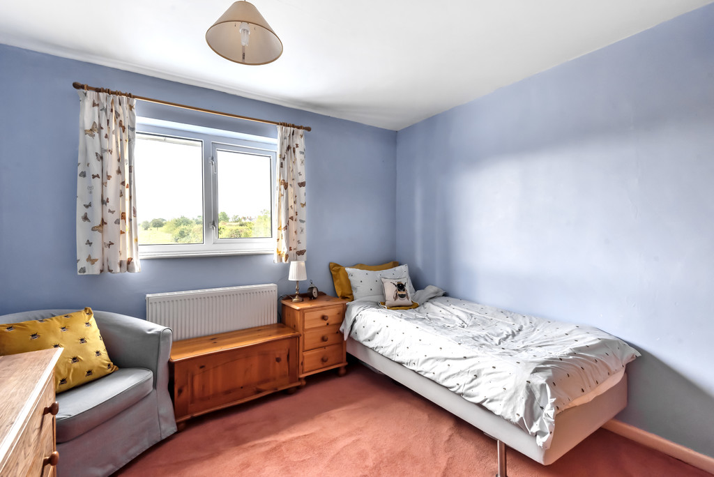 3 bed semi-detached house for sale in Hayden Green, Westerly Outskirts Of Cheltenham  - Property Image 9