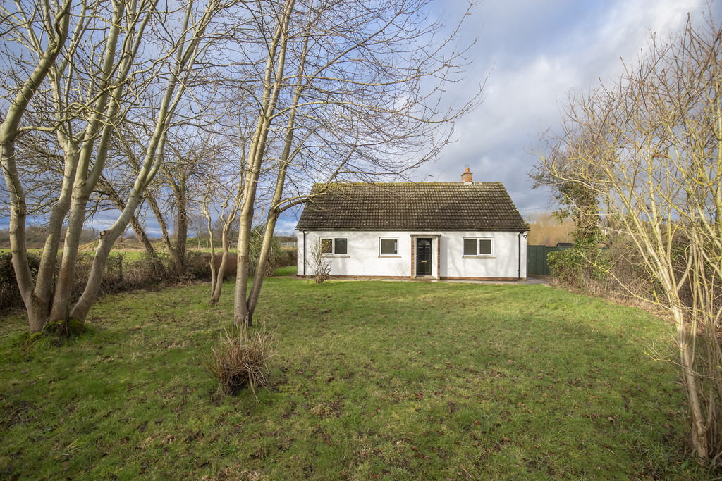 3 bed detached bungalow to rent in Drymeadow Lane, Innsworth - Property Image 1