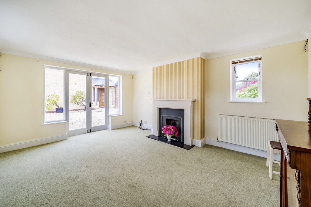 3 bed cottage for sale in High Street, Kemerton  - Property Image 3