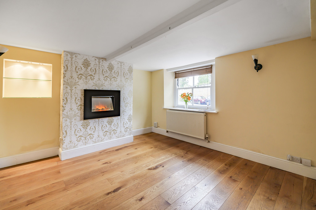 3 bed cottage for sale in High Street, Kemerton  - Property Image 4