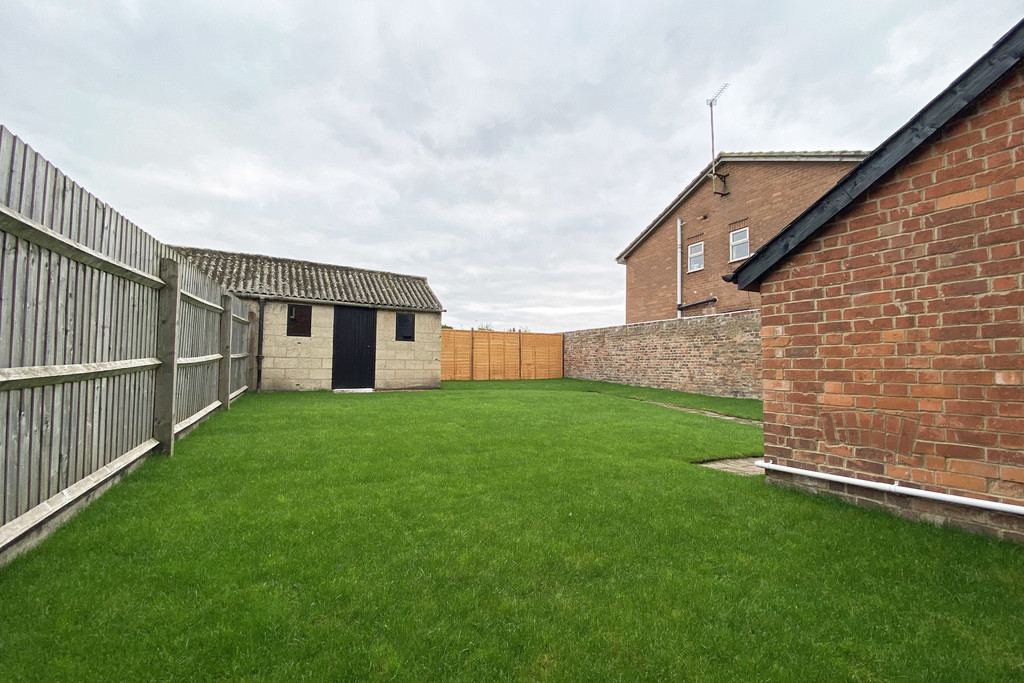 3 bed semi-detached house to rent in Tewkesbury Road, Longford  - Property Image 10