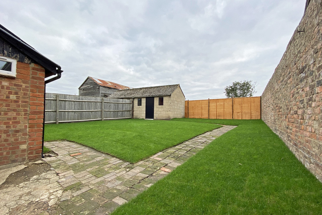 3 bed semi-detached house to rent in Tewkesbury Road, Longford  - Property Image 2