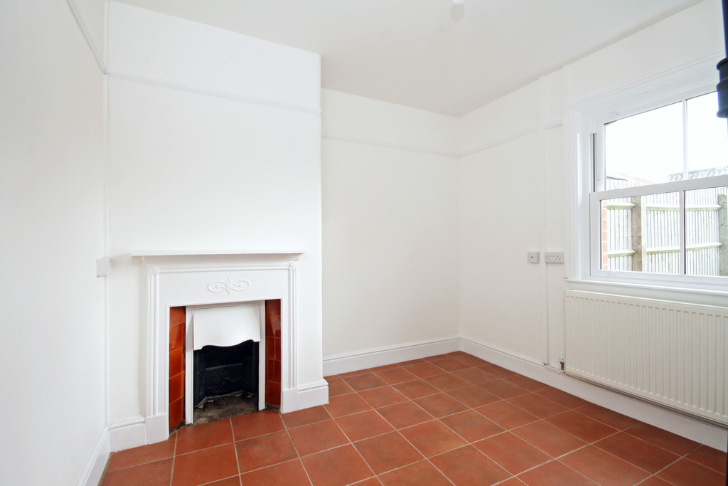 3 bed semi-detached house to rent in Tewkesbury Road, Longford  - Property Image 4