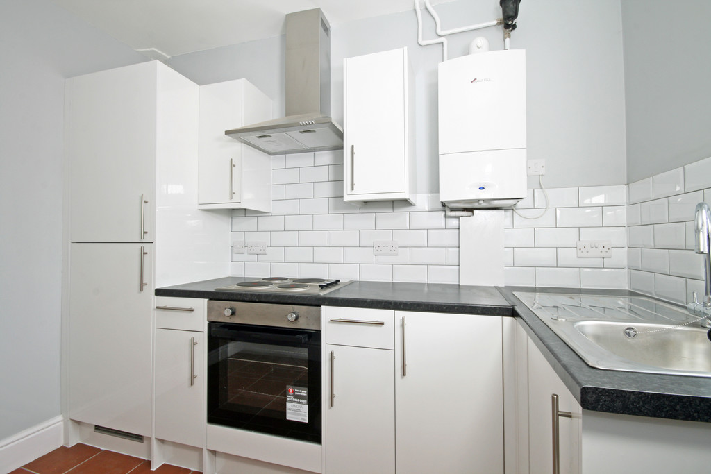 3 bed semi-detached house to rent in Tewkesbury Road, Longford  - Property Image 5