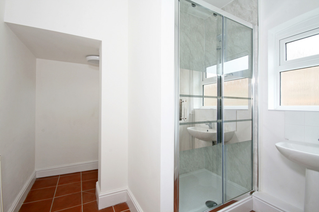 3 bed semi-detached house to rent in Tewkesbury Road, Longford  - Property Image 6