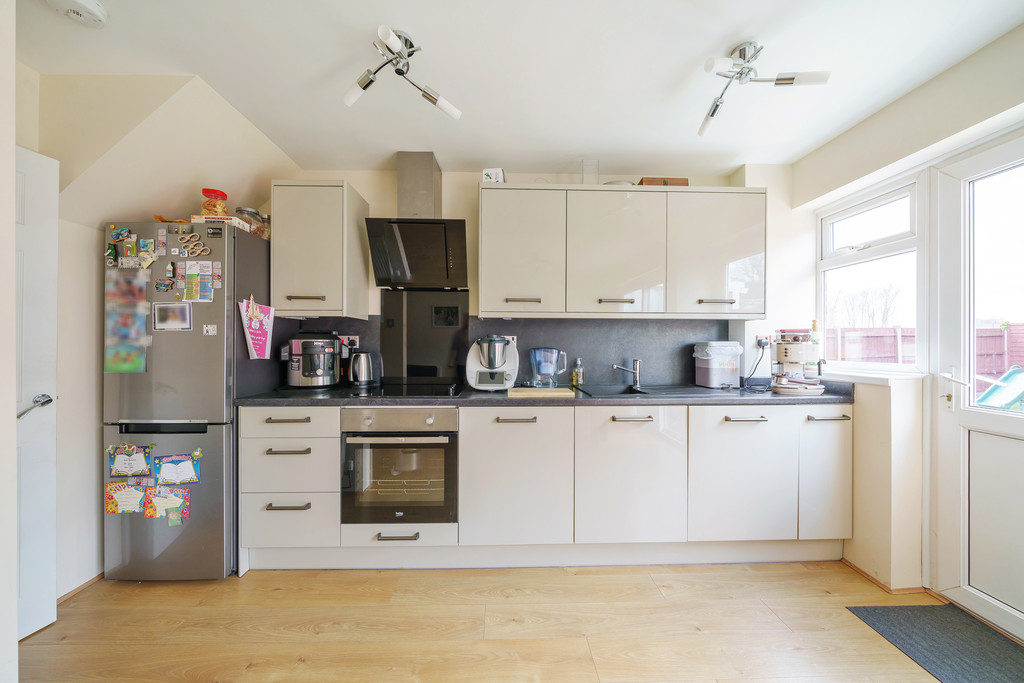 3 bed end of terrace house for sale in Long Eights, Northway  - Property Image 5