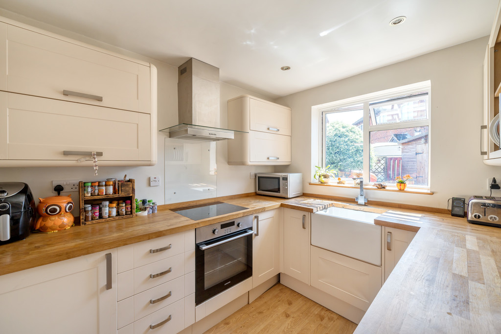 3 bed semi-detached house for sale in Upton Gardens, Upton-upon-Severn  - Property Image 3