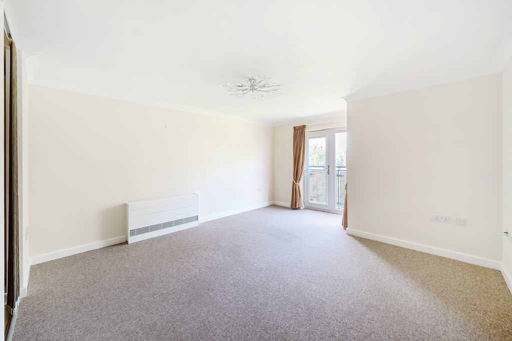 2 bed apartment for sale in Trafalgar Road, Tewkesbury  - Property Image 3