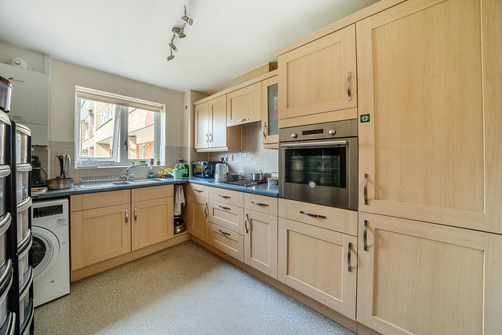 2 bed apartment for sale in Queen Anne Court, Quedgeley  - Property Image 3