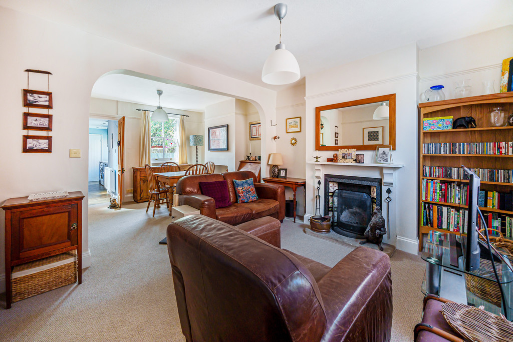 2 bed terraced house for sale in Victoria Cottages, Tewkesbury  - Property Image 2