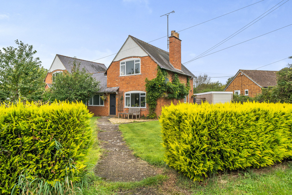 3 bed semi-detached house for sale in Hill Close, Lower Westmancote  - Property Image 16