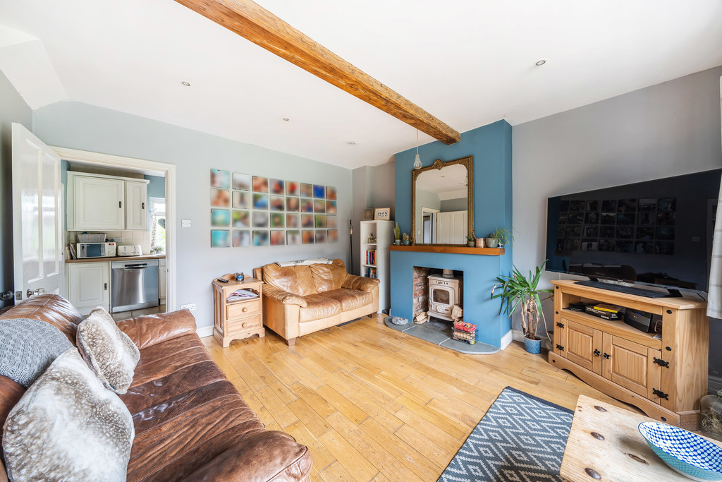 3 bed semi-detached house for sale in Hill Close, Lower Westmancote  - Property Image 2