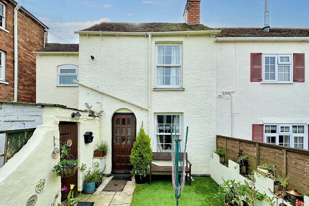 1 bed terraced house for sale in Well Alley, Tewkesbury, GL20