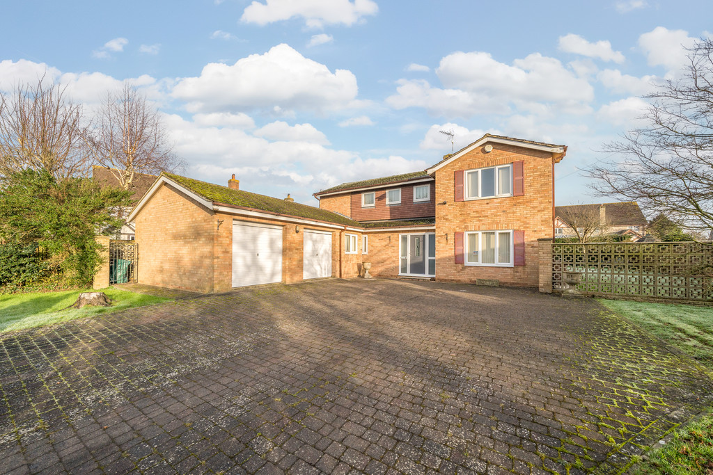 3 bed detached house for sale in Lassington Lane, Highnam  - Property Image 1