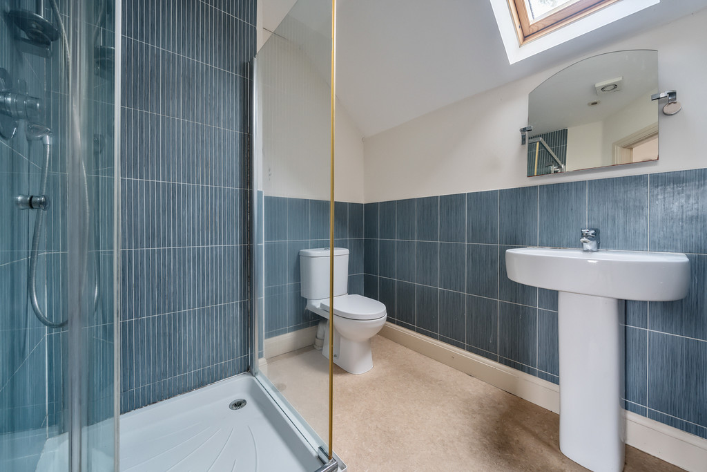 3 bed semi-detached house for sale in Lancaster Grove, Gloucester  - Property Image 7