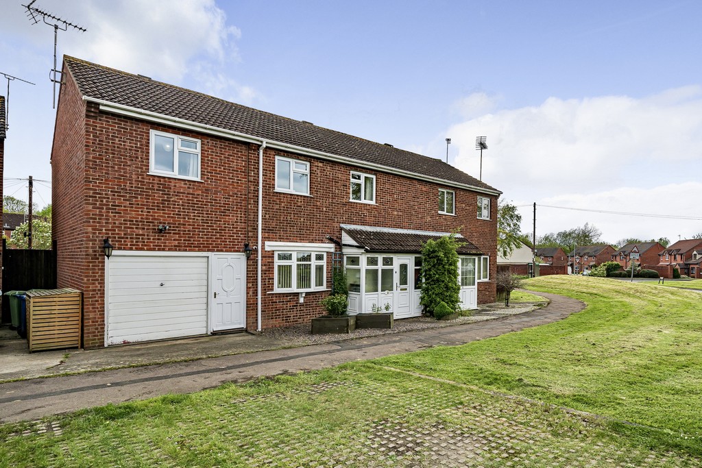4 bed semi-detached house for sale in Hardwick Bank Road, Tewkesbury, GL20