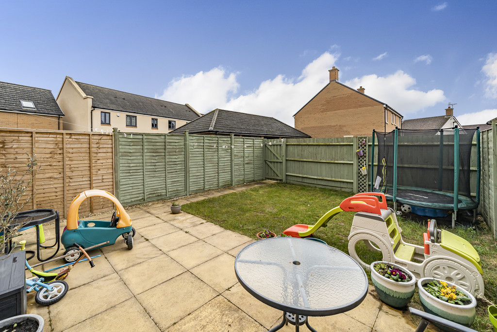4 bed end of terrace house for sale in Chestnut Road, Coopers Edge, Brockworth  - Property Image 13