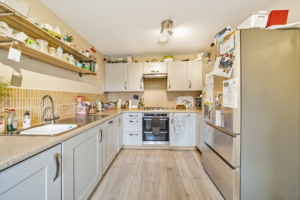 4 bed end of terrace house for sale in Chestnut Road, Coopers Edge, Brockworth  - Property Image 5