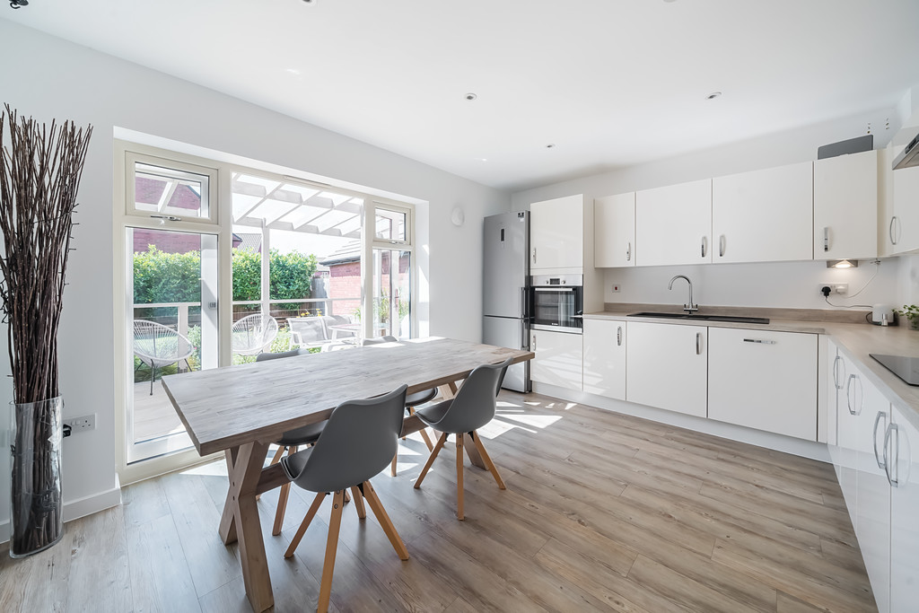 3 bed detached house for sale in Bluebell Road, Walton Cardiff  - Property Image 5