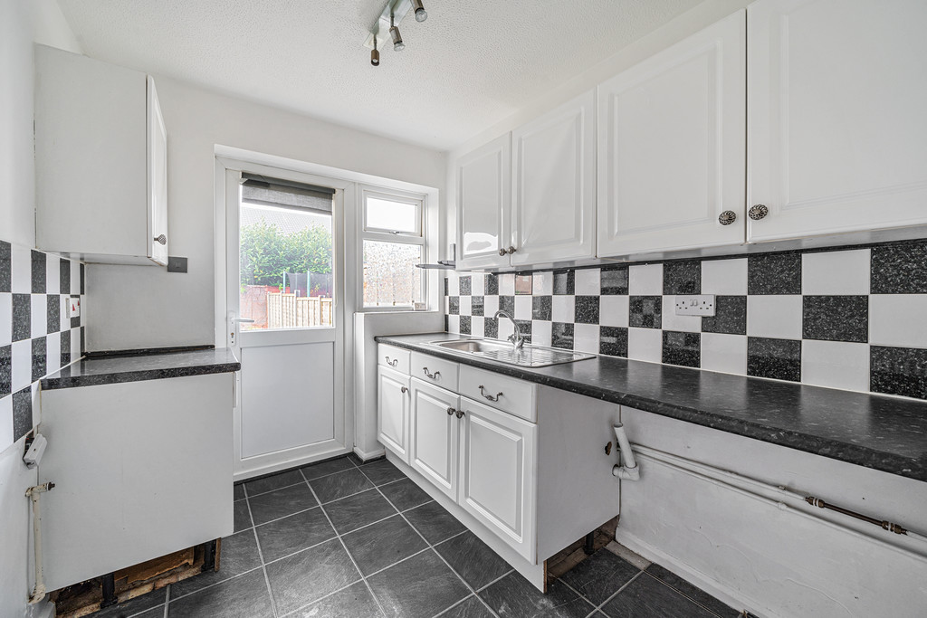 3 bed terraced house for sale in The Sandfield, Tewkesbury  - Property Image 4