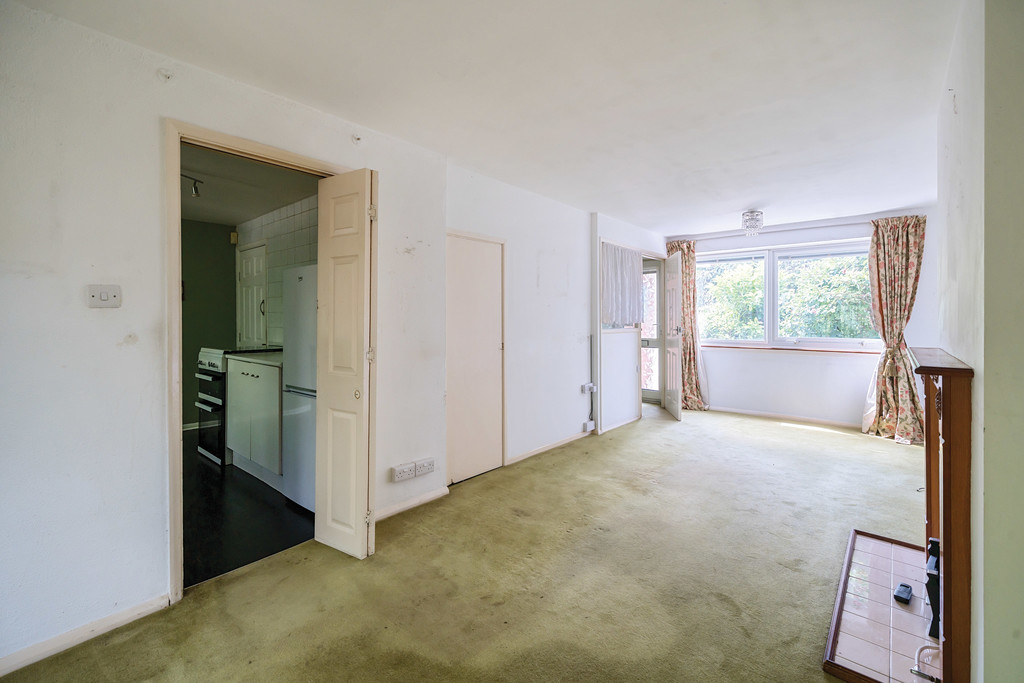 3 bed terraced house for sale in Warren Road, Northway  - Property Image 3