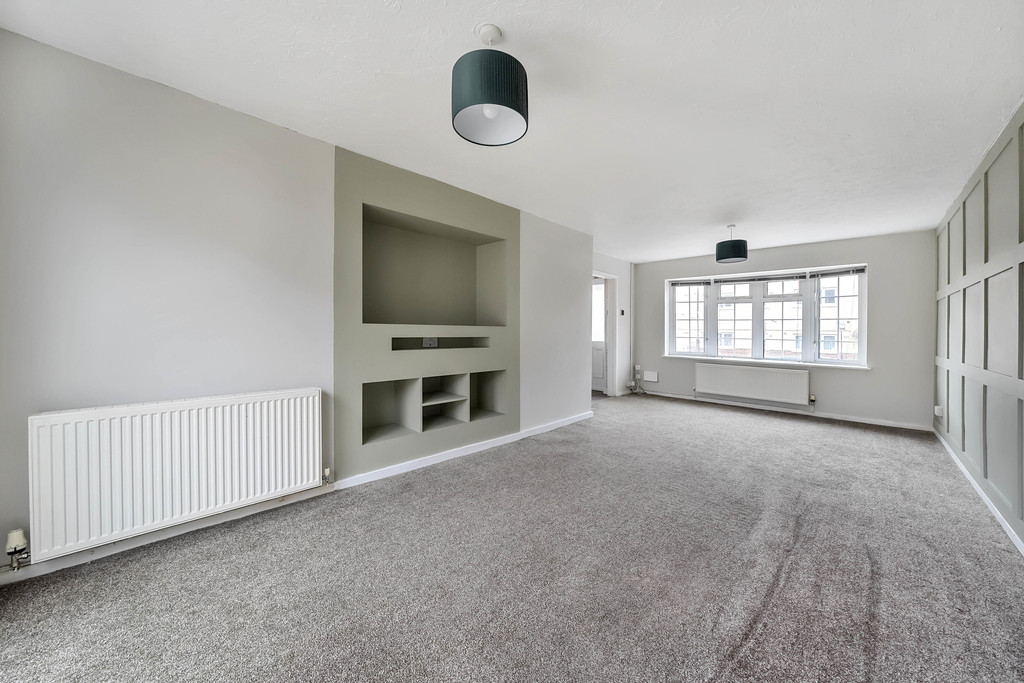 3 bed terraced house for sale in Warwick Place  - Property Image 2