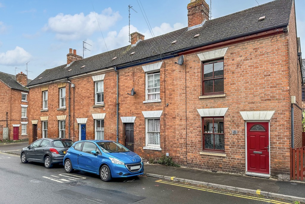 2 bed terraced house for sale in Chance Street  - Property Image 1