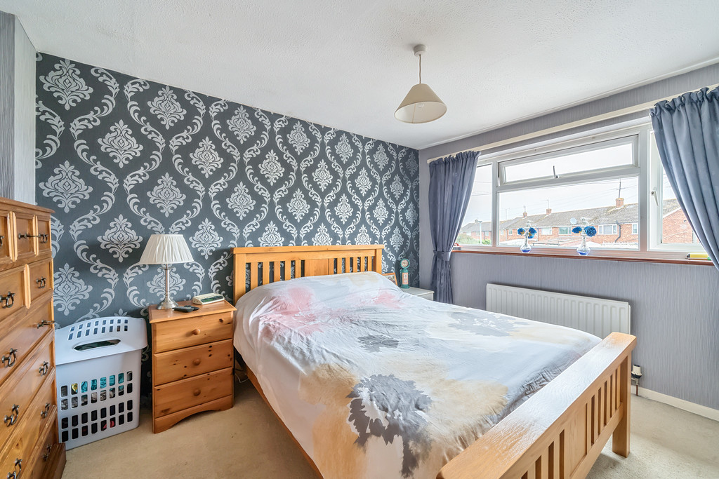 3 bed end of terrace house for sale in Oak Drive, Northway  - Property Image 7