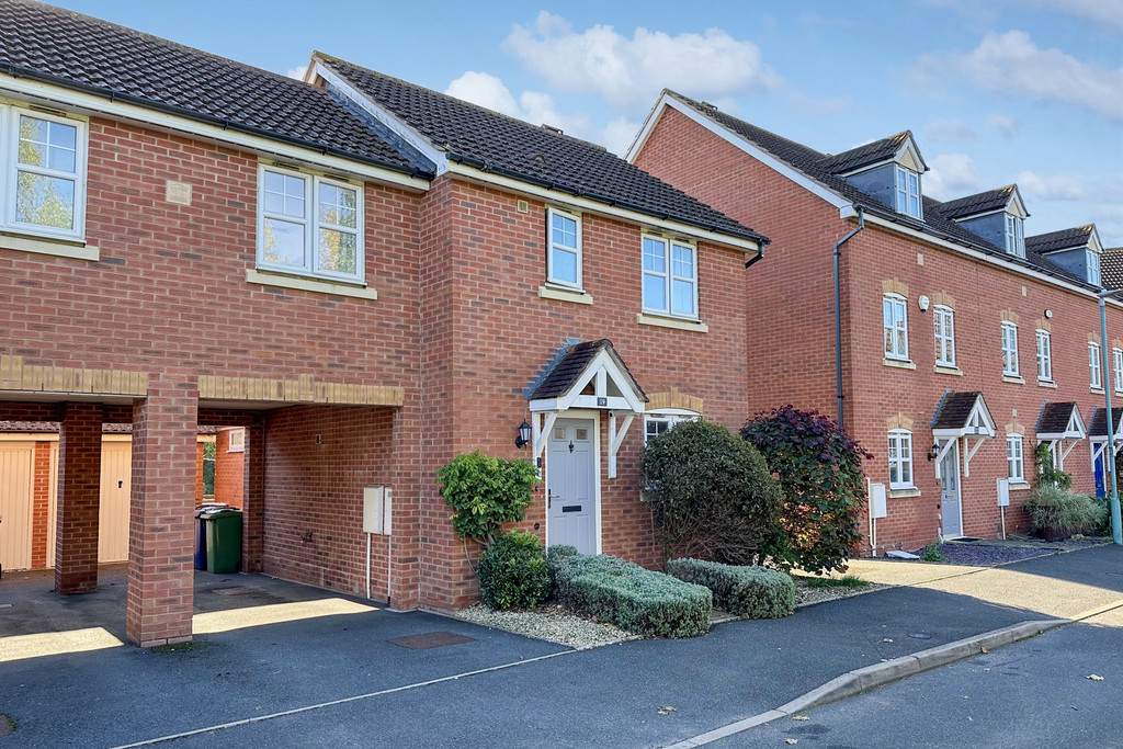 3 bed end of terrace house for sale in Davey Road, Northway  - Property Image 1