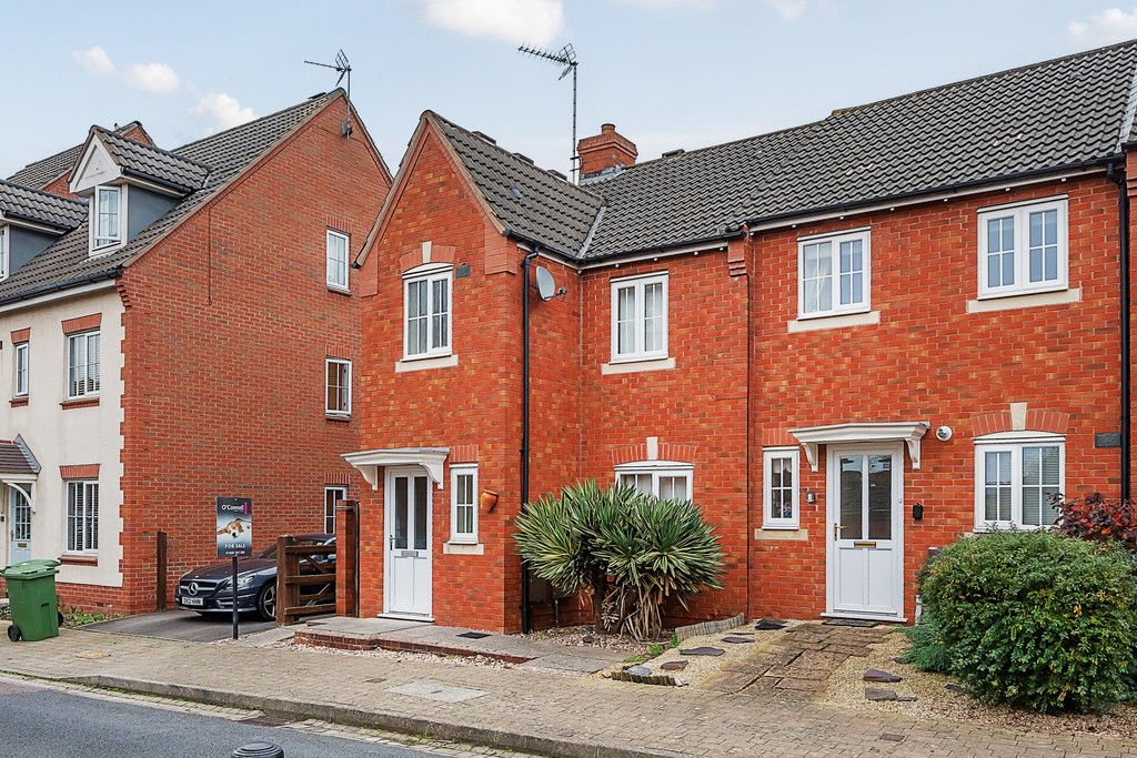 3 bed end of terrace house for sale in Arlington Road, Tewkesbury  - Property Image 1