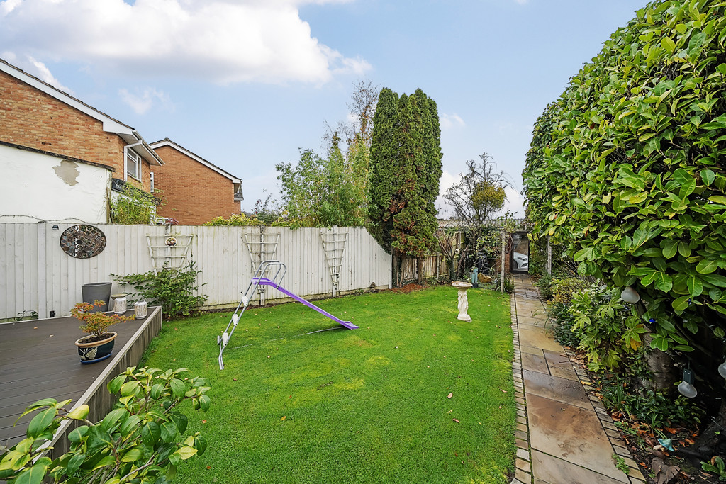 3 bed detached house for sale in Brookfield Road, Gloucester  - Property Image 12