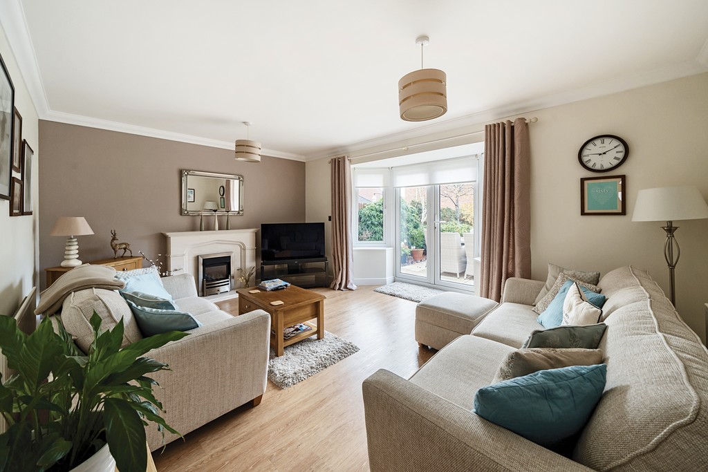 4 bed detached house for sale in Galileo Gardens, Cheltenham  - Property Image 5