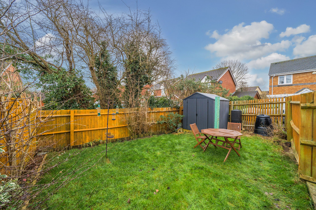 2 bed end of terrace house for sale in Raleigh Close, Gloucester  - Property Image 9