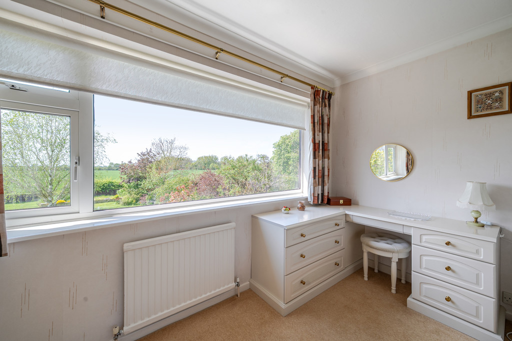 3 bed detached house for sale in Beckford Close, Tewkesbury  - Property Image 12