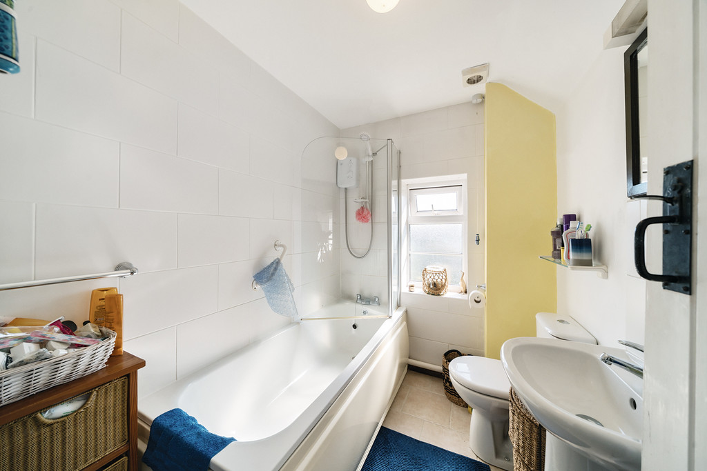 3 bed end of terrace house for sale in Walton Cardiff Cottages, Tewkesbury  - Property Image 10