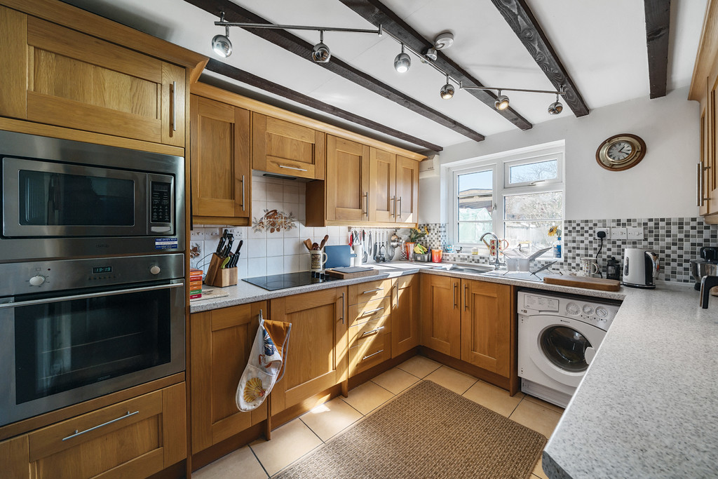 3 bed end of terrace house for sale in Walton Cardiff Cottages, Tewkesbury  - Property Image 2