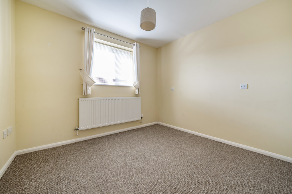2 bed detached bungalow for sale in Hill Close, Tewkesbury  - Property Image 5